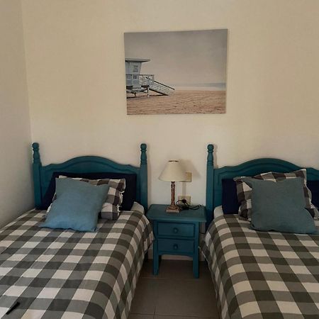 Beach Front Villa Vv Коралео Екстериор снимка