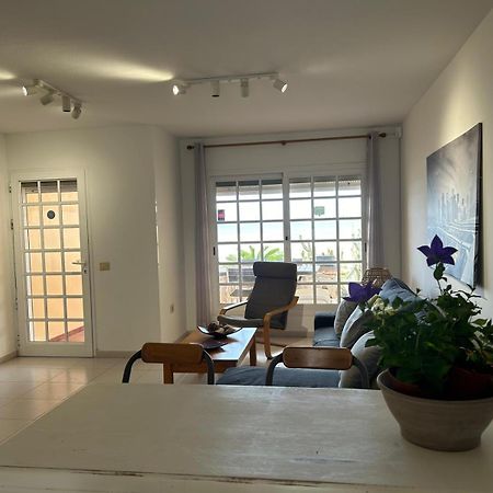 Beach Front Villa Vv Коралео Екстериор снимка