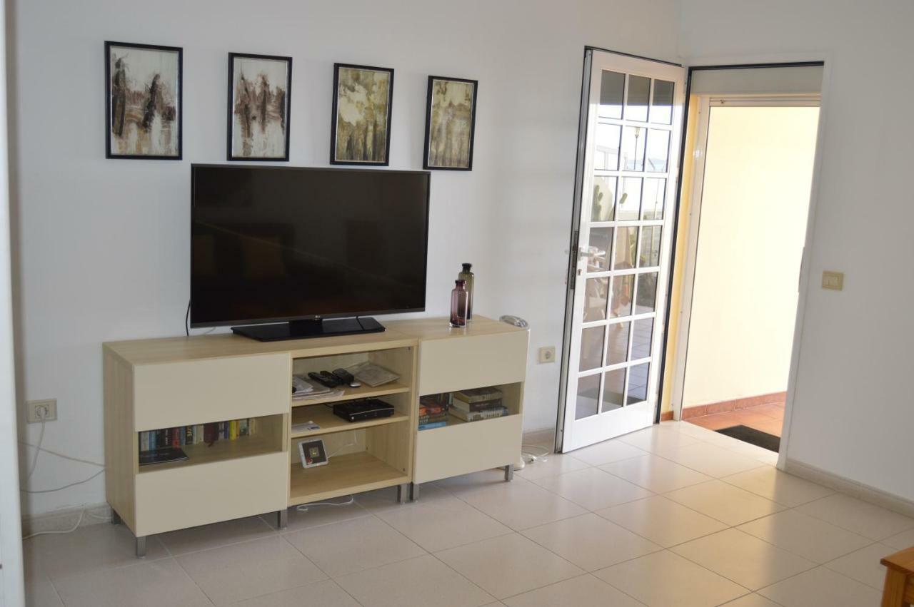 Beach Front Villa Vv Коралео Екстериор снимка