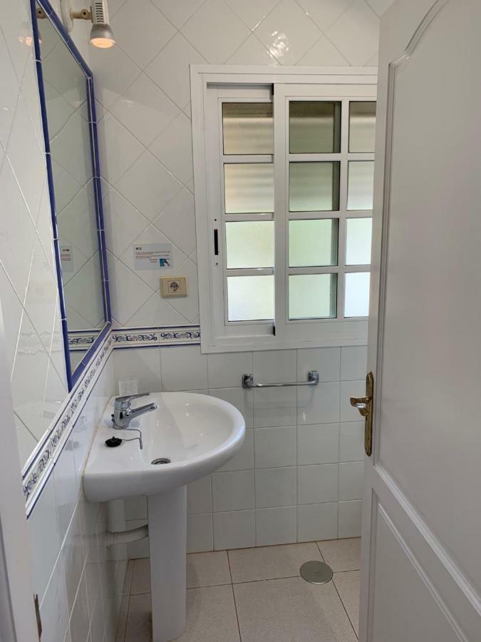 Beach Front Villa Vv Коралео Екстериор снимка